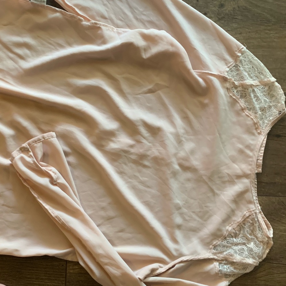 Powder pink blouse with lace